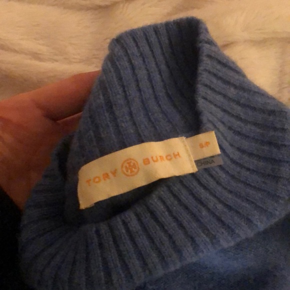 Tory Burch 100% Merino Wool Sweater - Picture 2 of 4